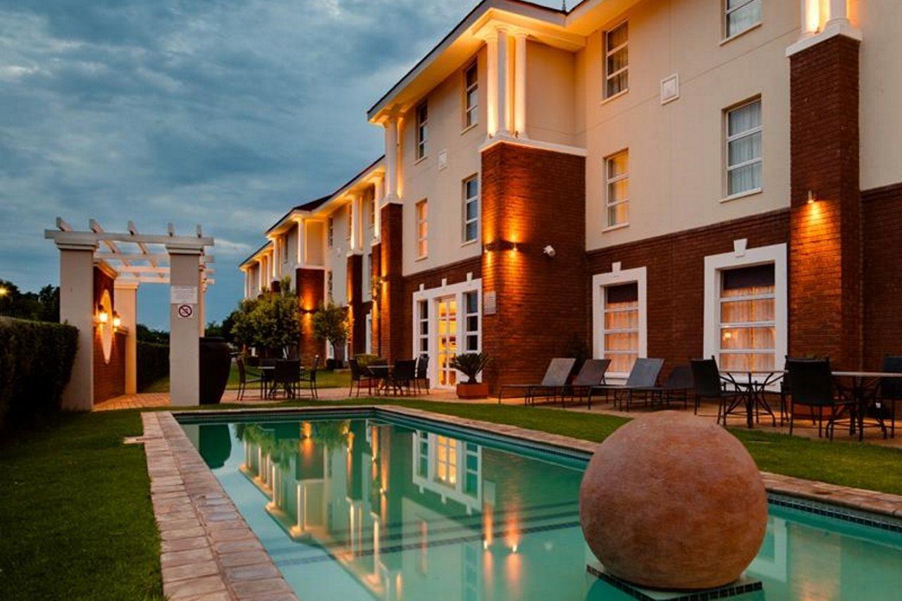 Protea Hotel by Marriott Mahikeng Mafikeng Exteriör bild
