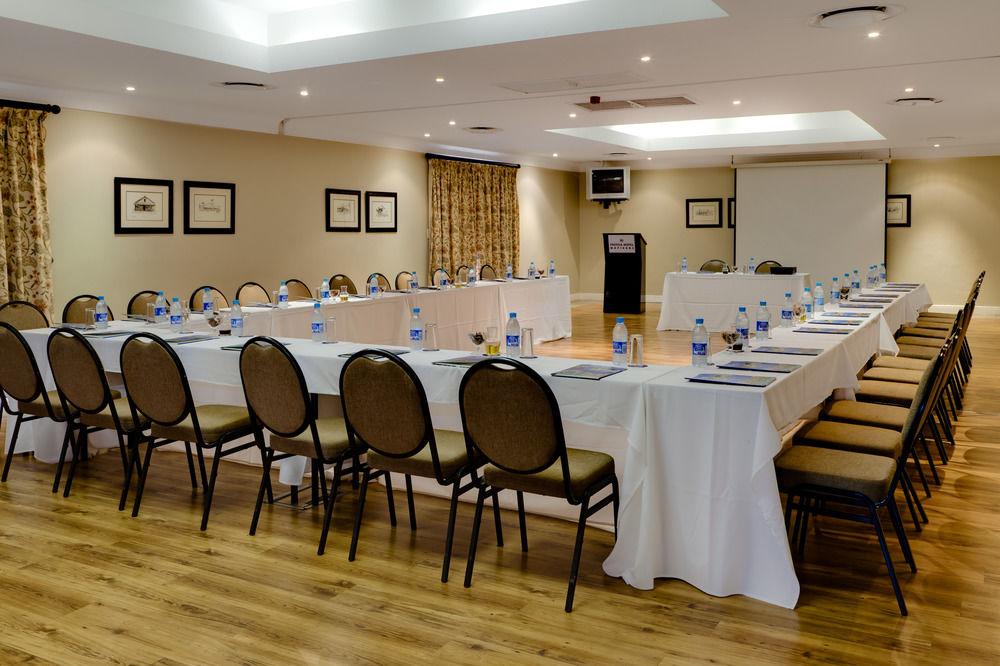 Protea Hotel by Marriott Mahikeng Mafikeng Exteriör bild